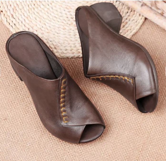 Dark Brown / 5.5