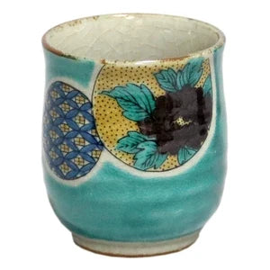 Kutaniyaki Green Background with Marumon Pattern - Yunomi Cup