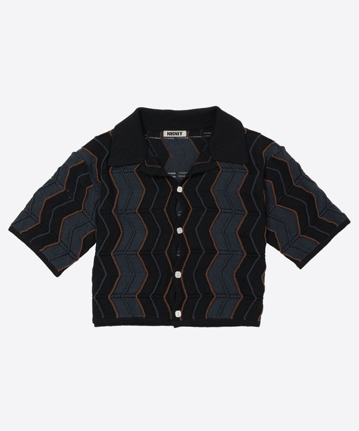 wave pattern knit shirt