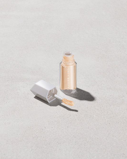 We're Even Mini Hydrating Longwear Concealer — 220W